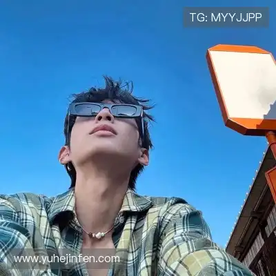 尤诗彩